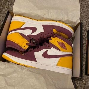 Air Jordan 1 High Brotherhood